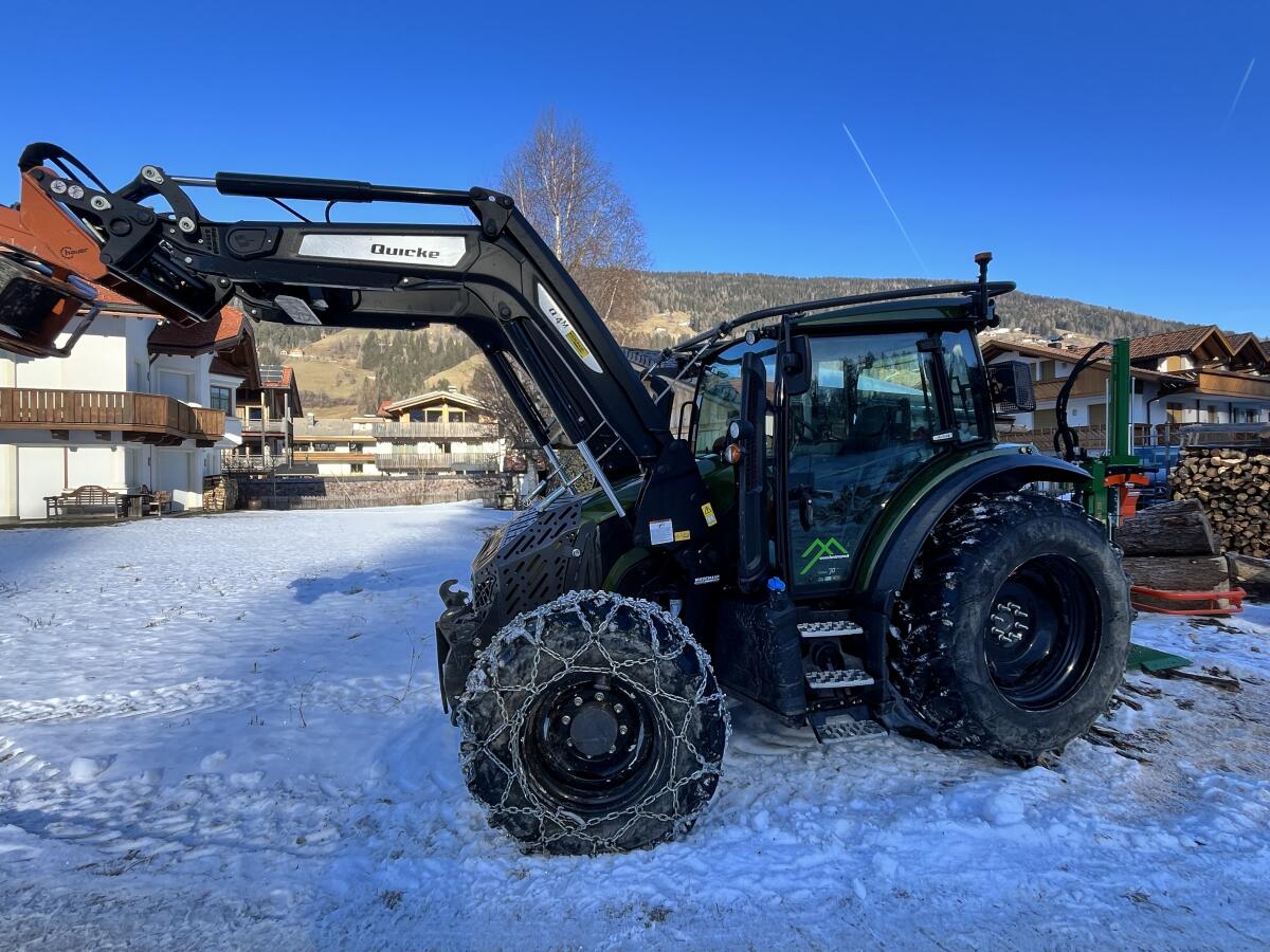 Valtra G125 Active mit Wegzapfwelle 3