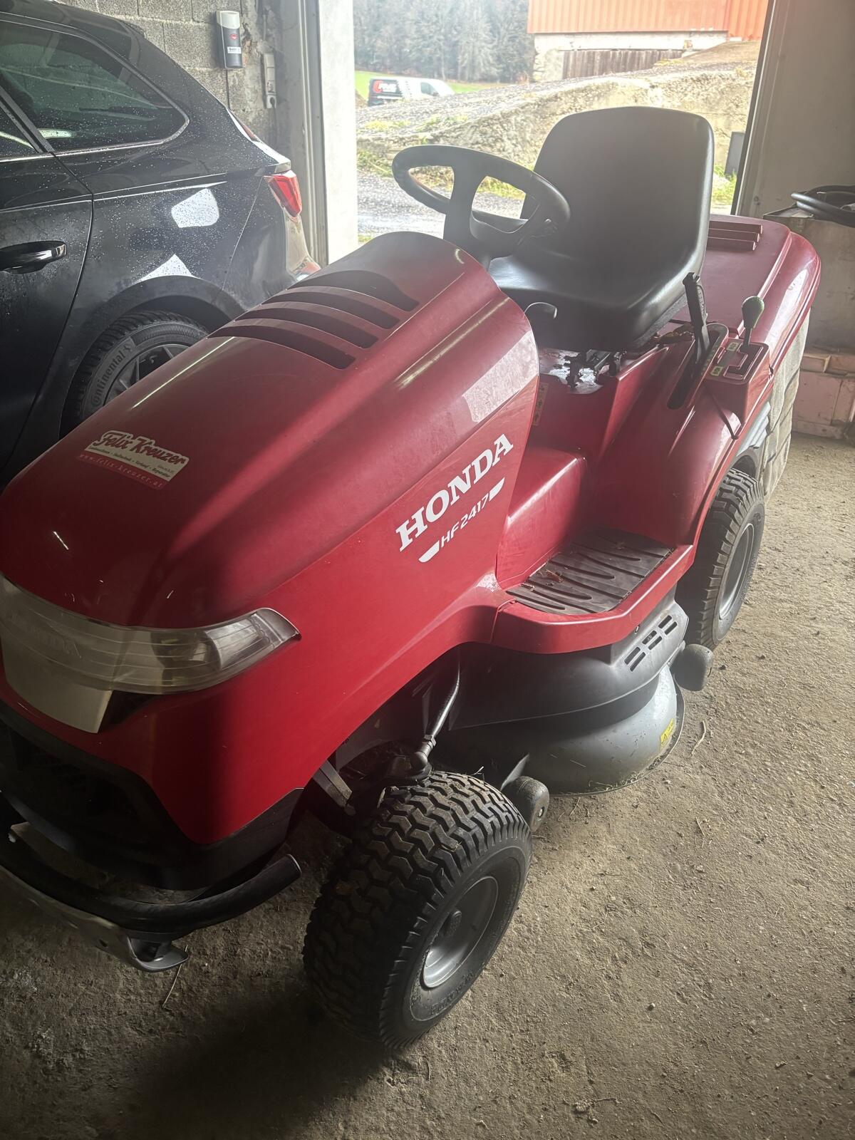Rasentraktor Honda 2417 1