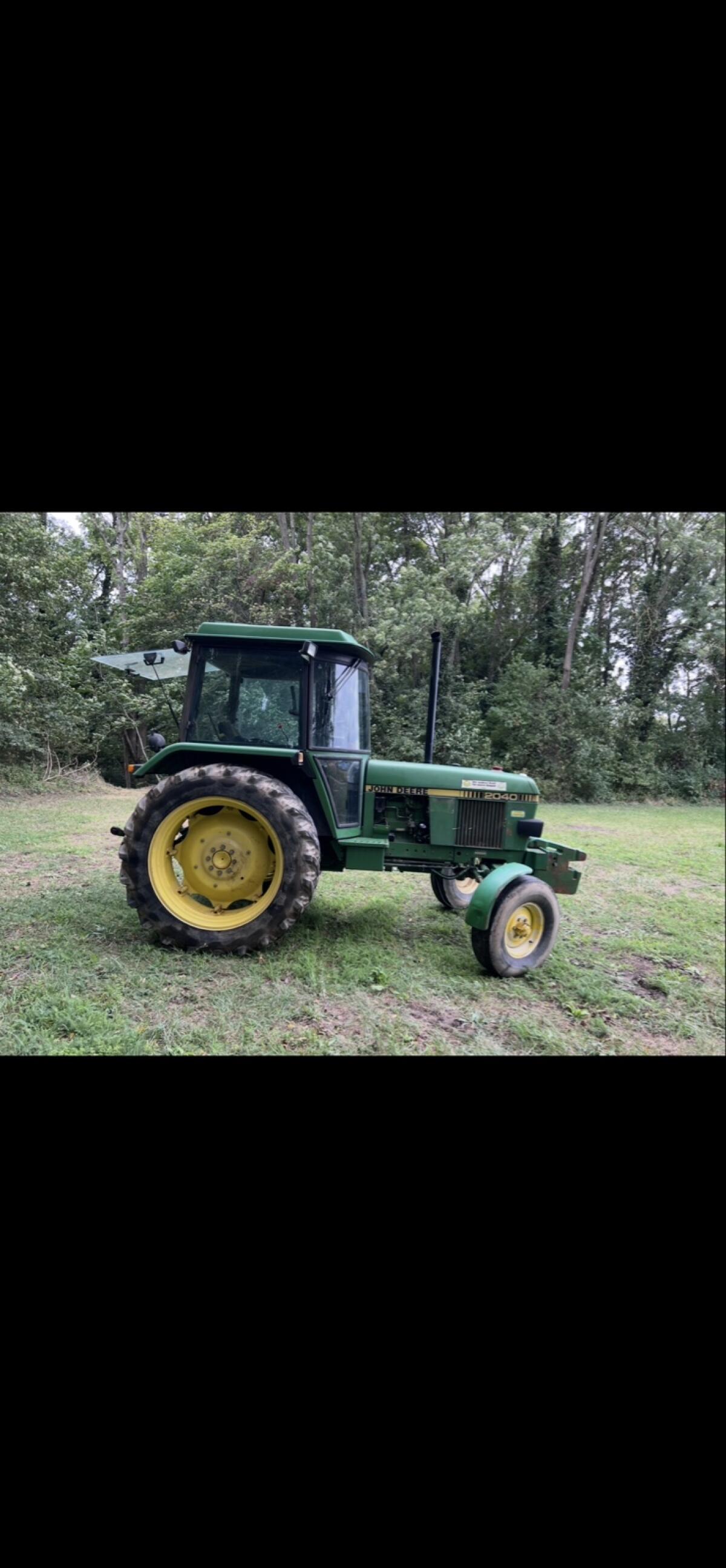 John Deere 2040 3