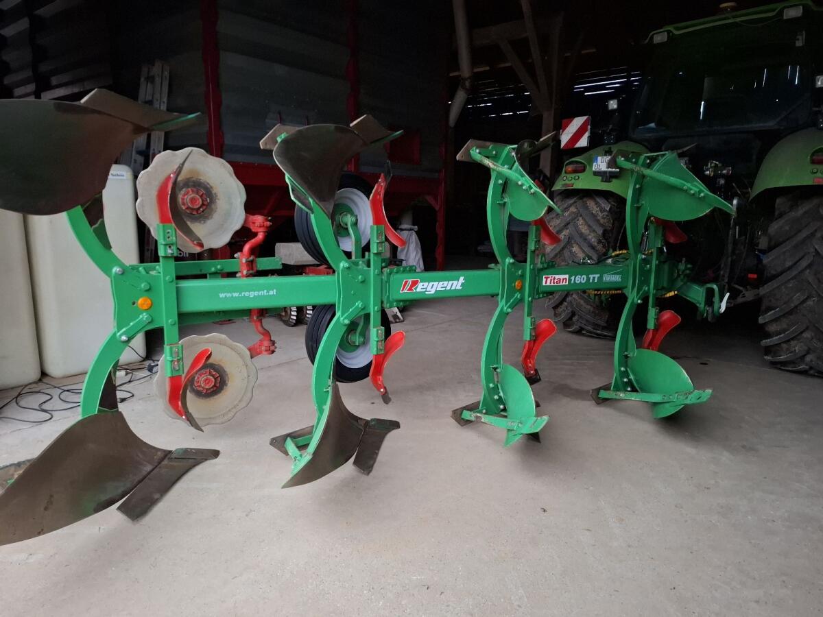 Regent Titan 160 Pflug 4 Scharer Vario 1
