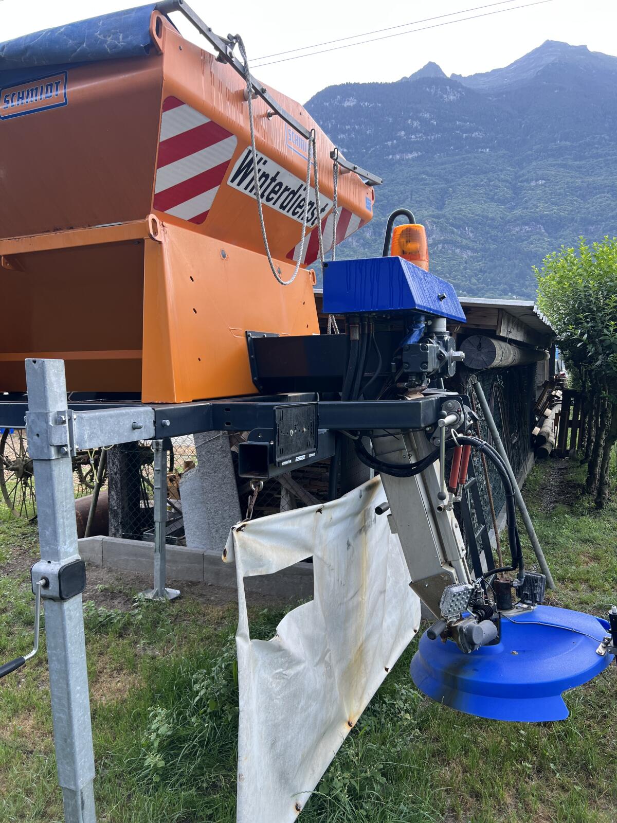 Schmidt Stratos Salzstreuer Winterdienst Salz 3