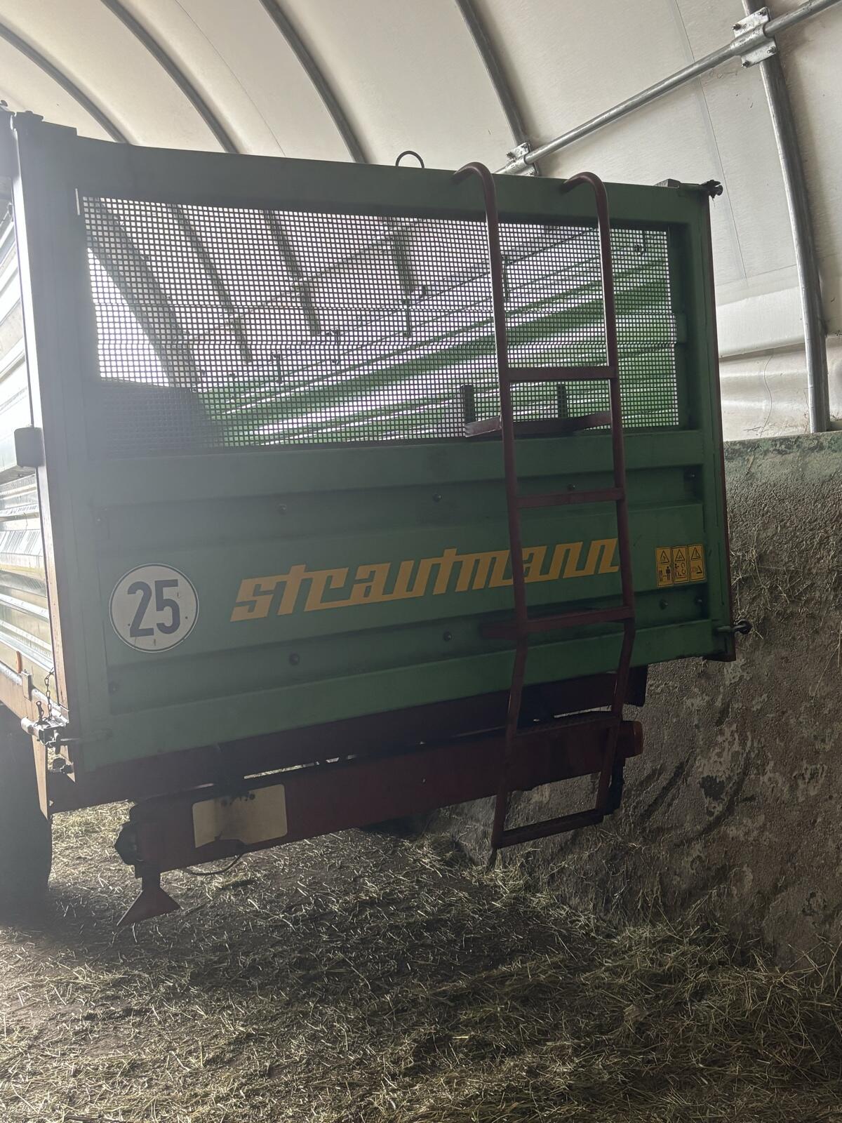 Verkaufe Strautmann Futterverteilwagen FVW 120 1