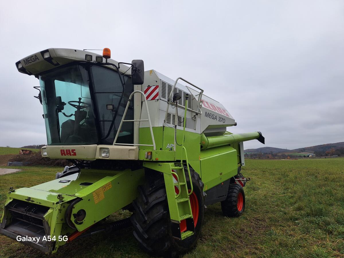 Claas Mega 370 Allrad 1