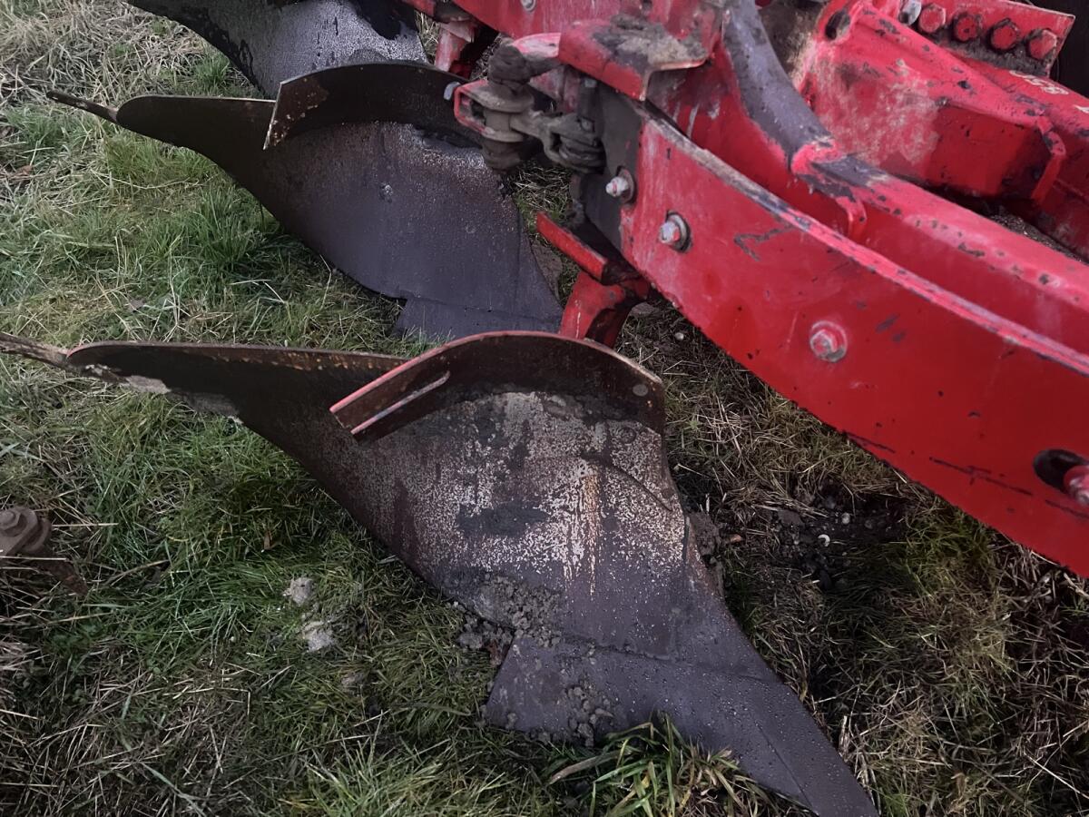 Volldrehpflug Vogel u. Noot mit Steinsicherung 3