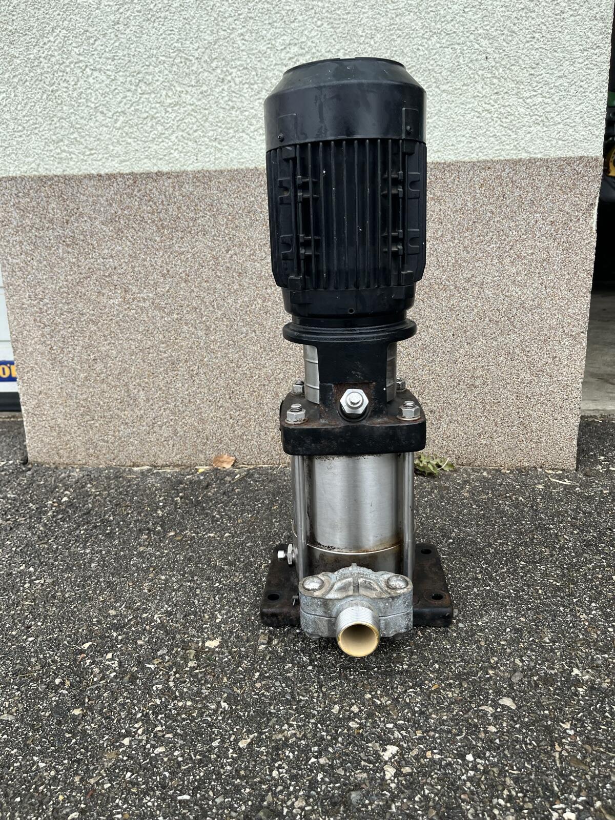 Grundfos Wasserpumpe 2