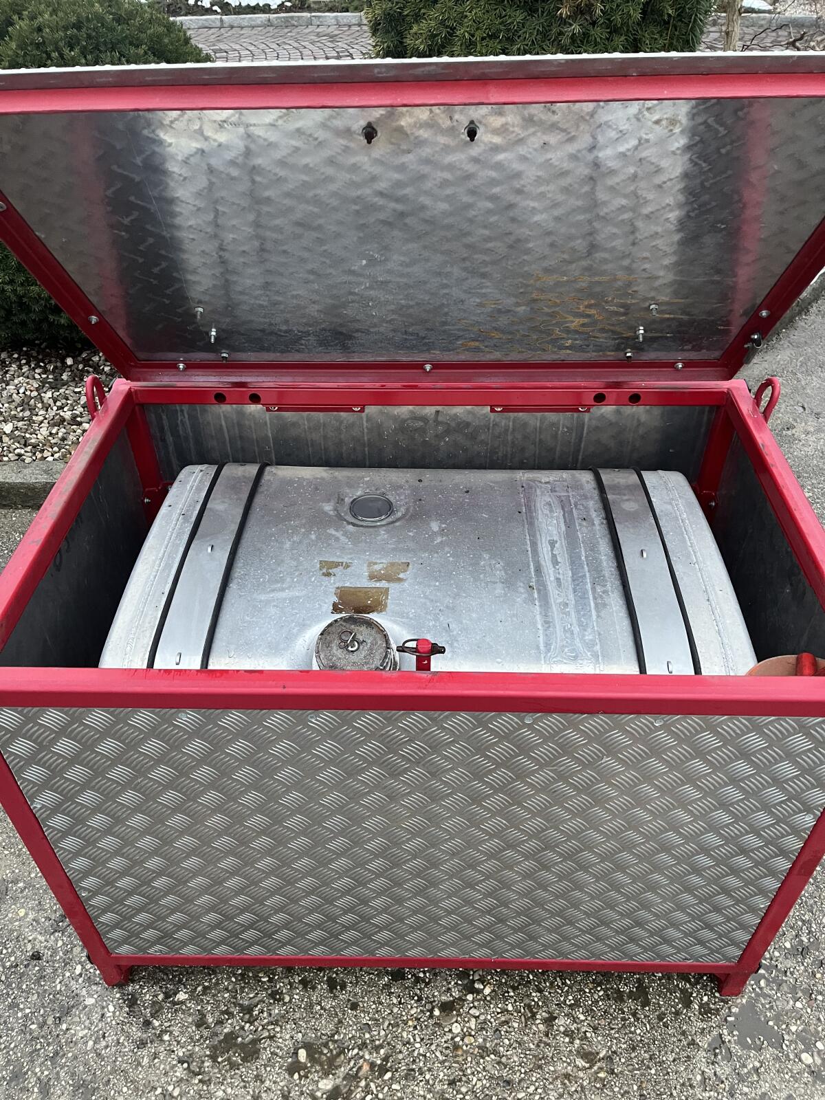 Mobiler 400-l-Dieseltank 2