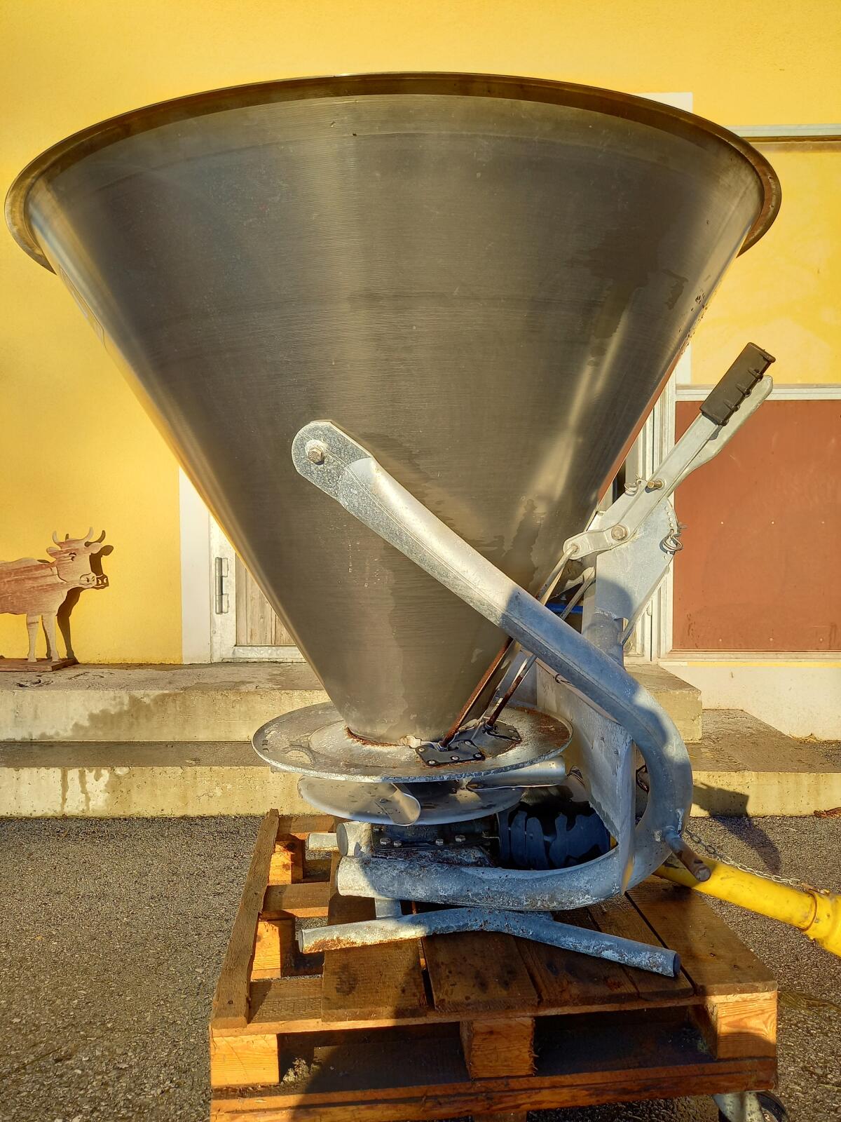 Mineraldüngerstreuer 3