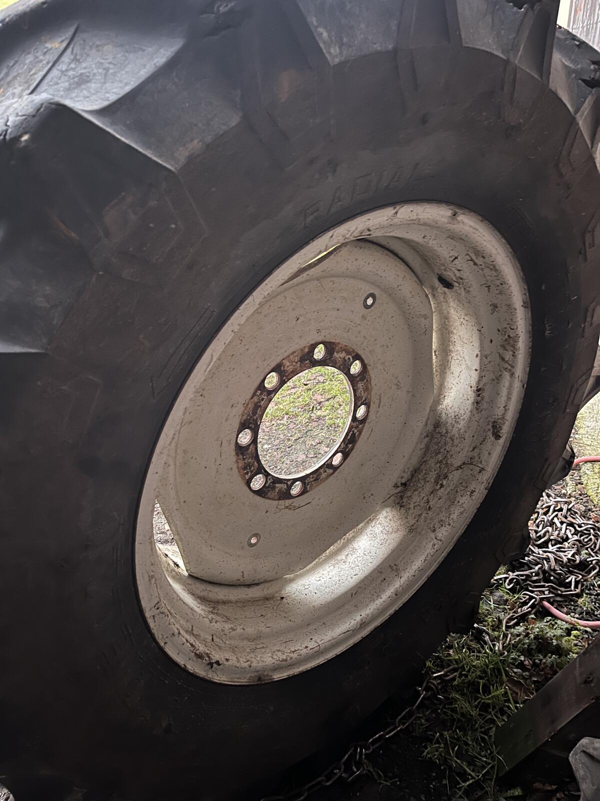 Kompletträder 480/70R30 zu Steyr 3