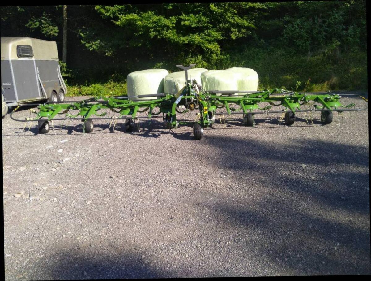 Krone Vendro Highland 820 2