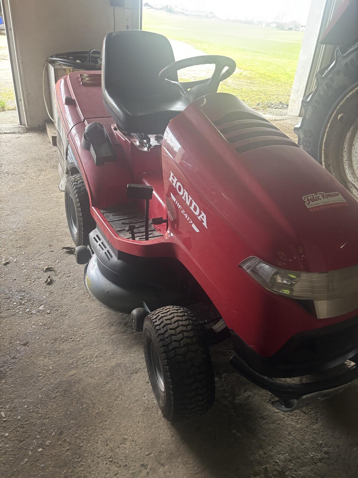 Rasentraktor Honda 2417 2