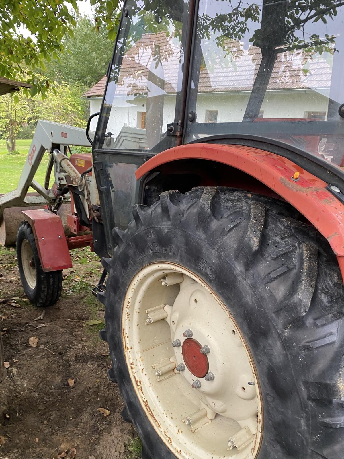 IHC 733 inkl. Frontlader 3