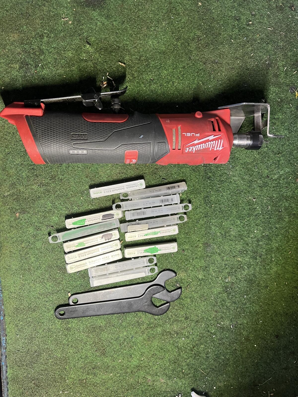 Milwaukee KSX Motorsägenschärfgerät 3