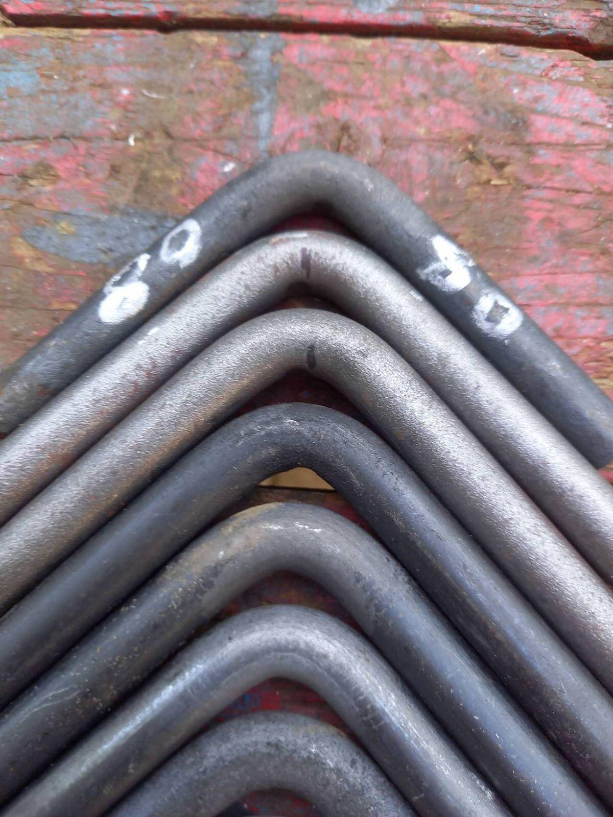 12 mm Rundeisen Winkel und 3 Griffe 3