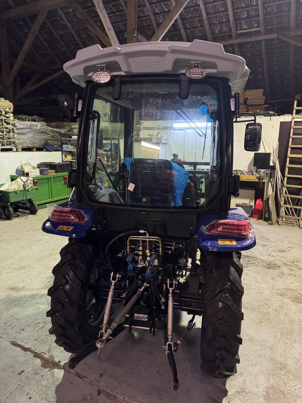 Schmalspurtraktor neu, 50 PS mit Frontlader 3