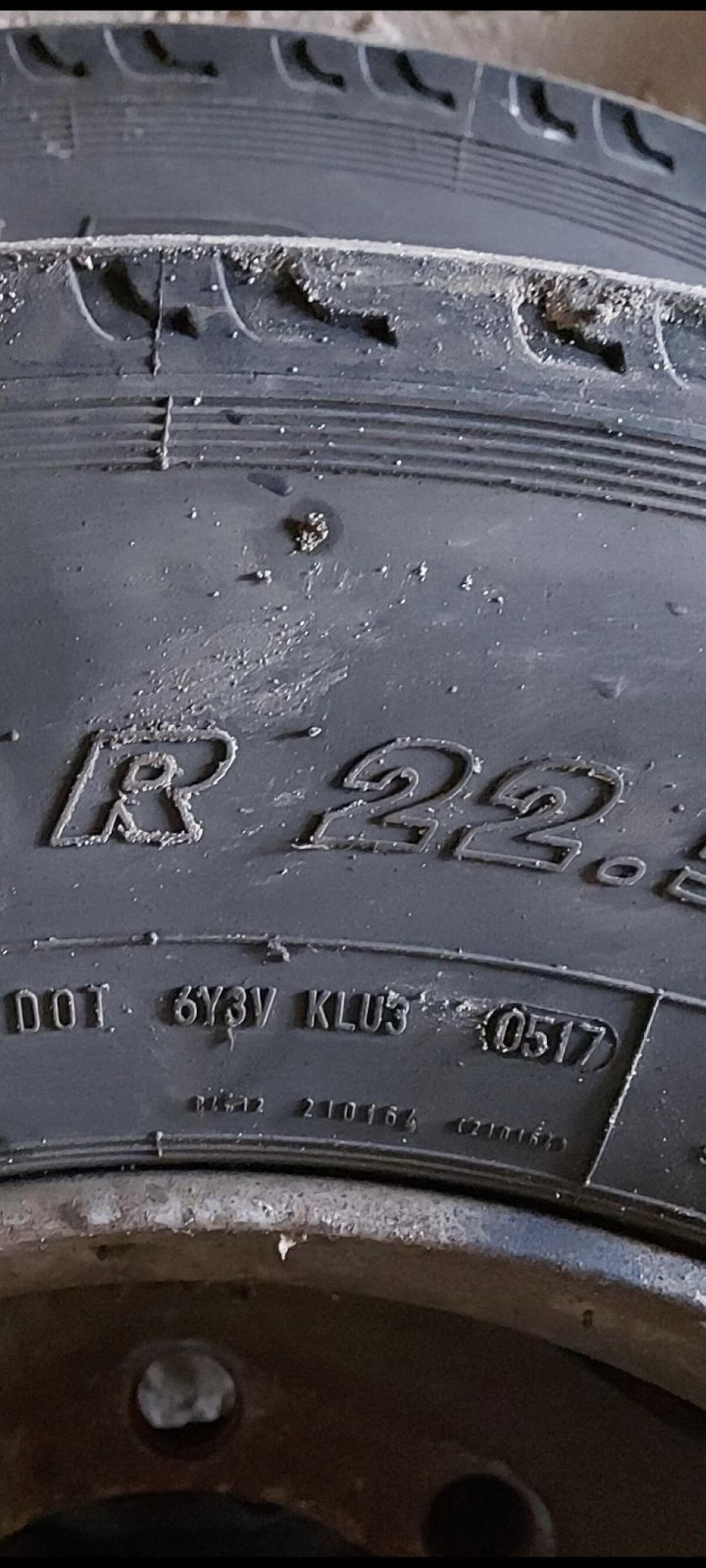 Reifen 275/70 R 22,5 für Anhänger LKW 2