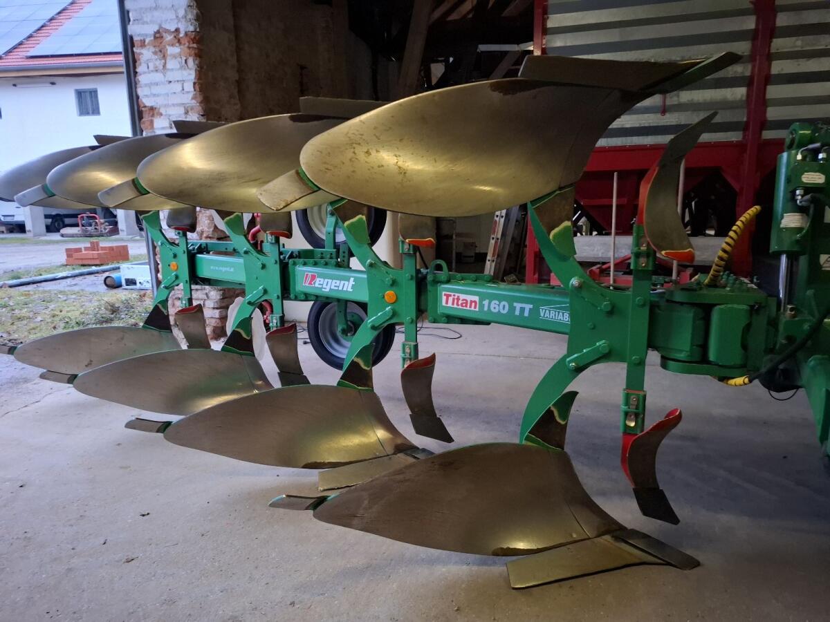 Regent Titan 160 Pflug 4 Scharer Vario 2