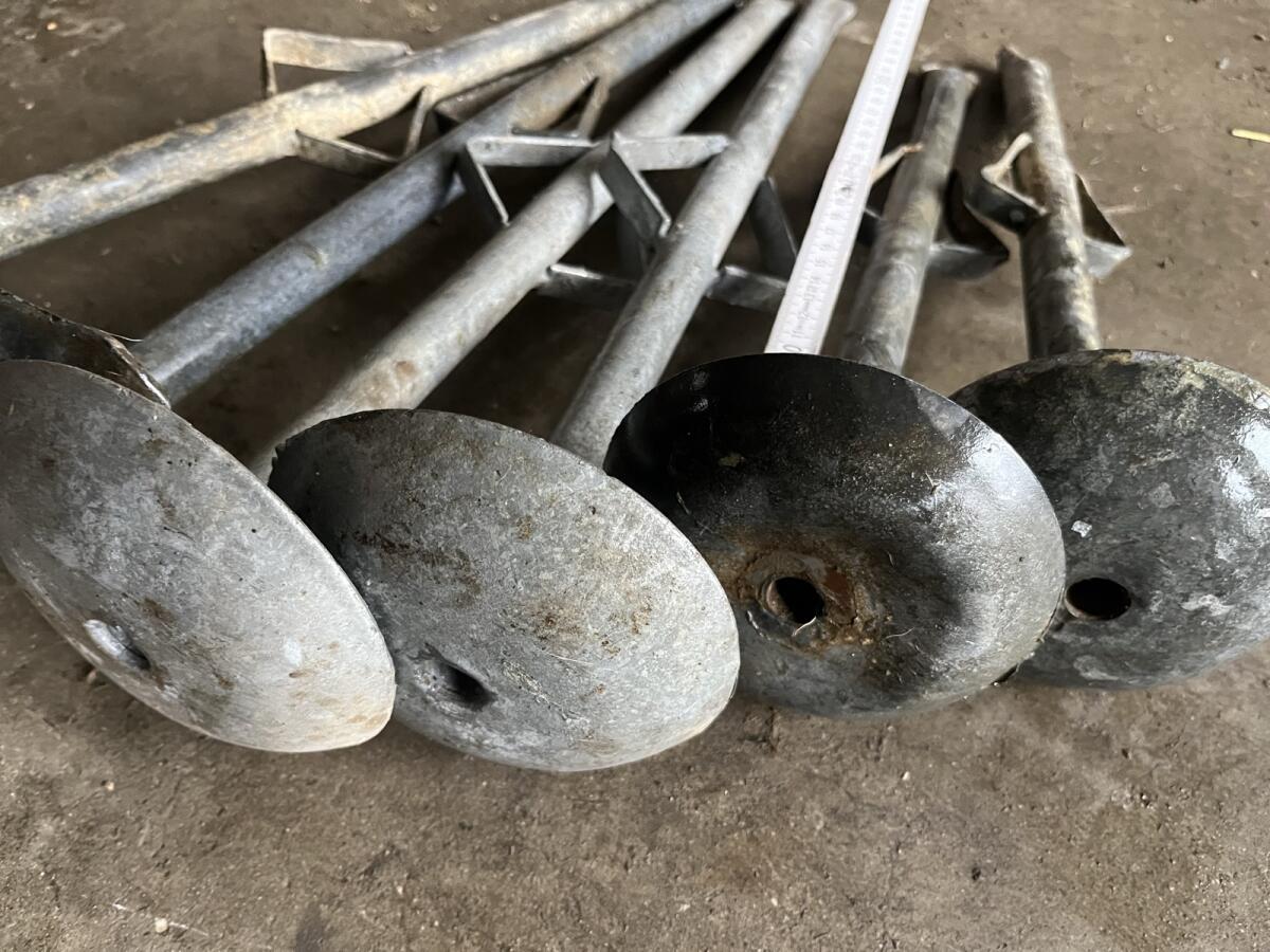 Grenzpflock, Pfahl, Metall 3