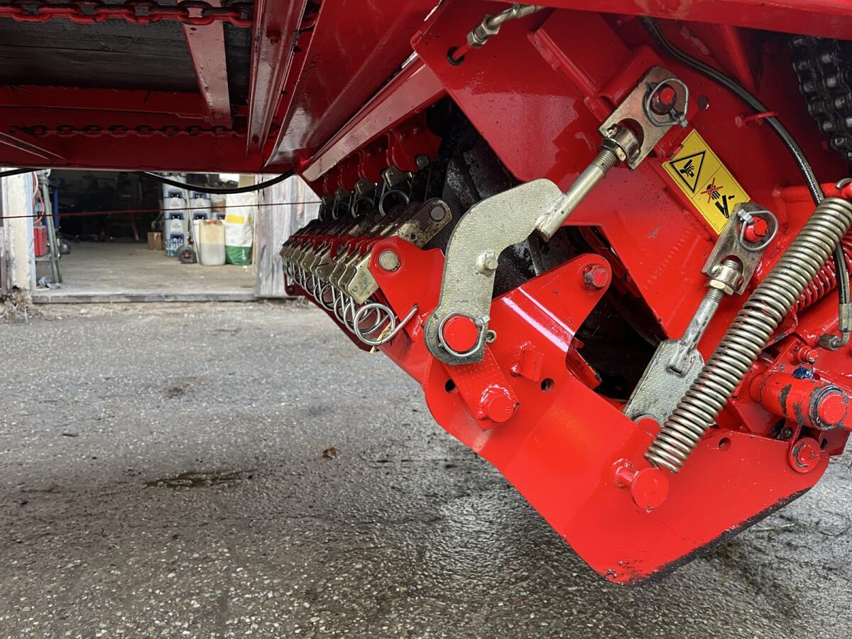 Pöttinger Ladeprofi 4 2