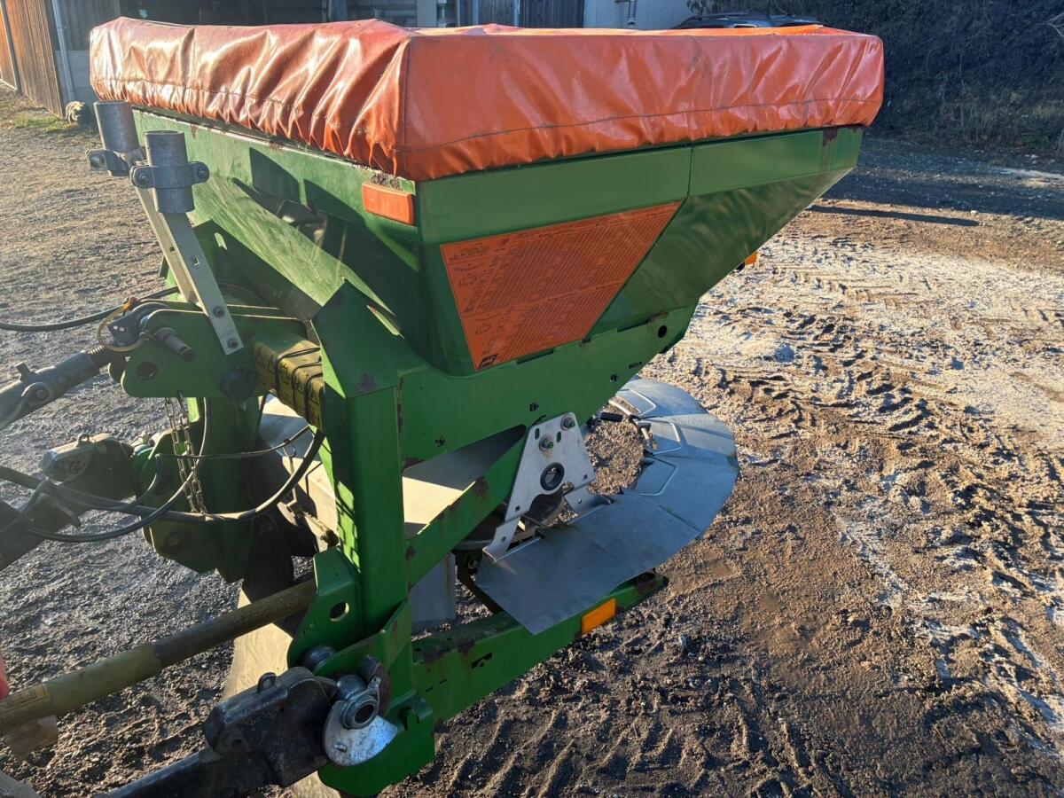 Sand und Salzstreuer Amazone E+S 300 2