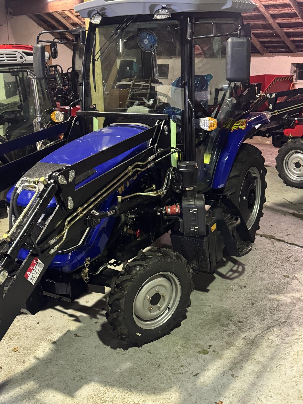 Schmalspurtraktor neu, 50 PS mit Frontlader 1