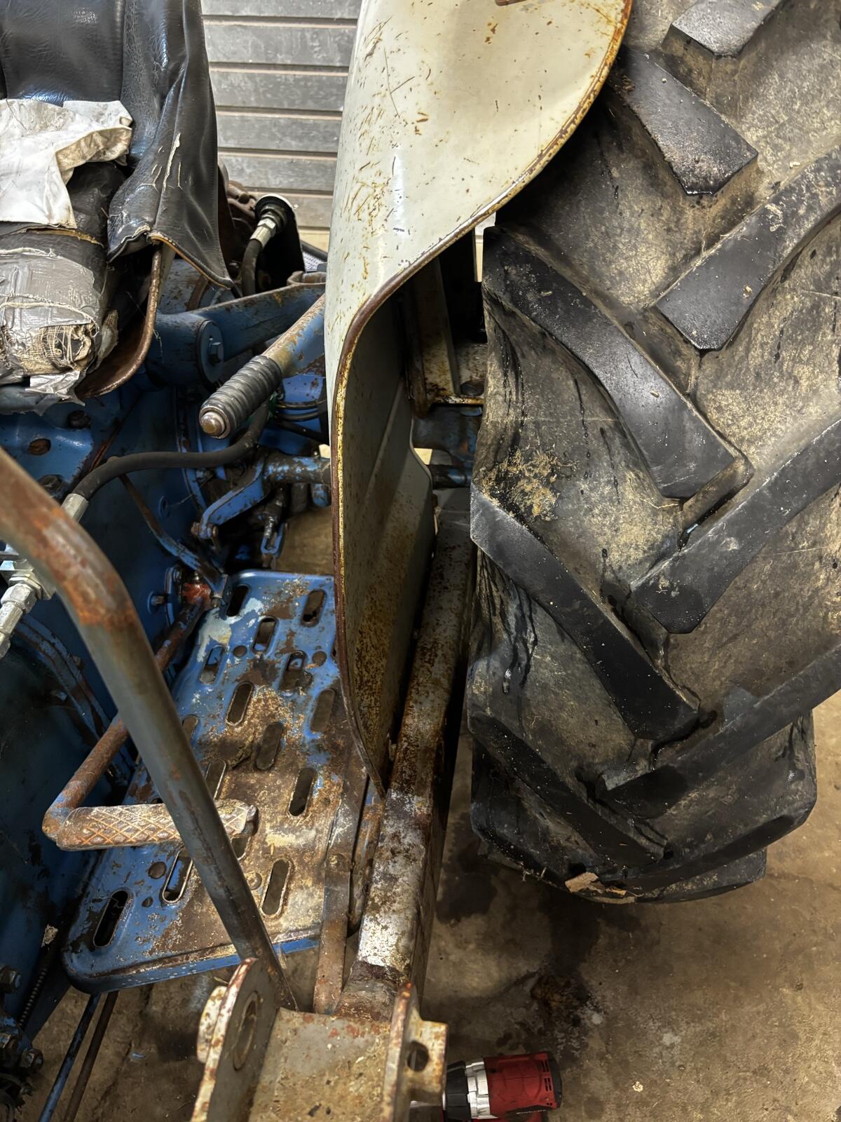 Frontlader für Ford Super Dexta 3