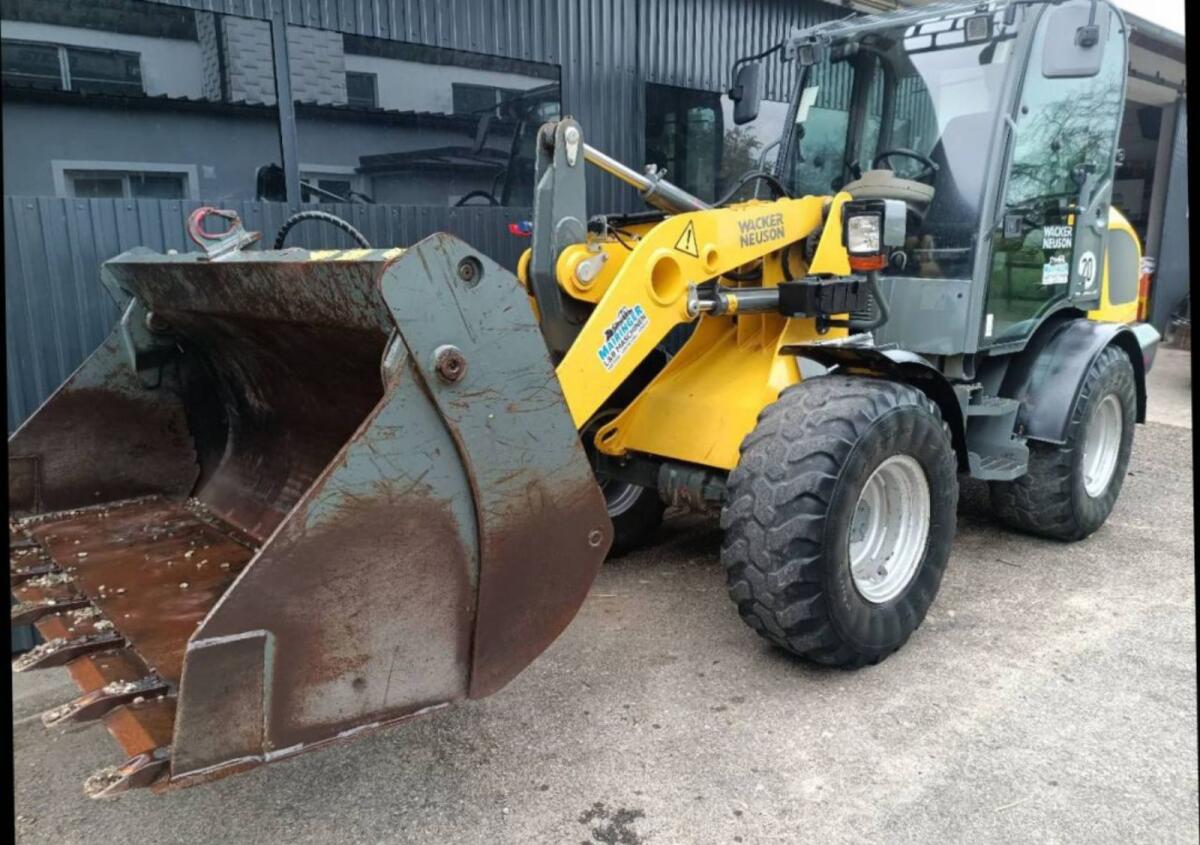Weidemann 4080 Wacker Neuson WL52 3