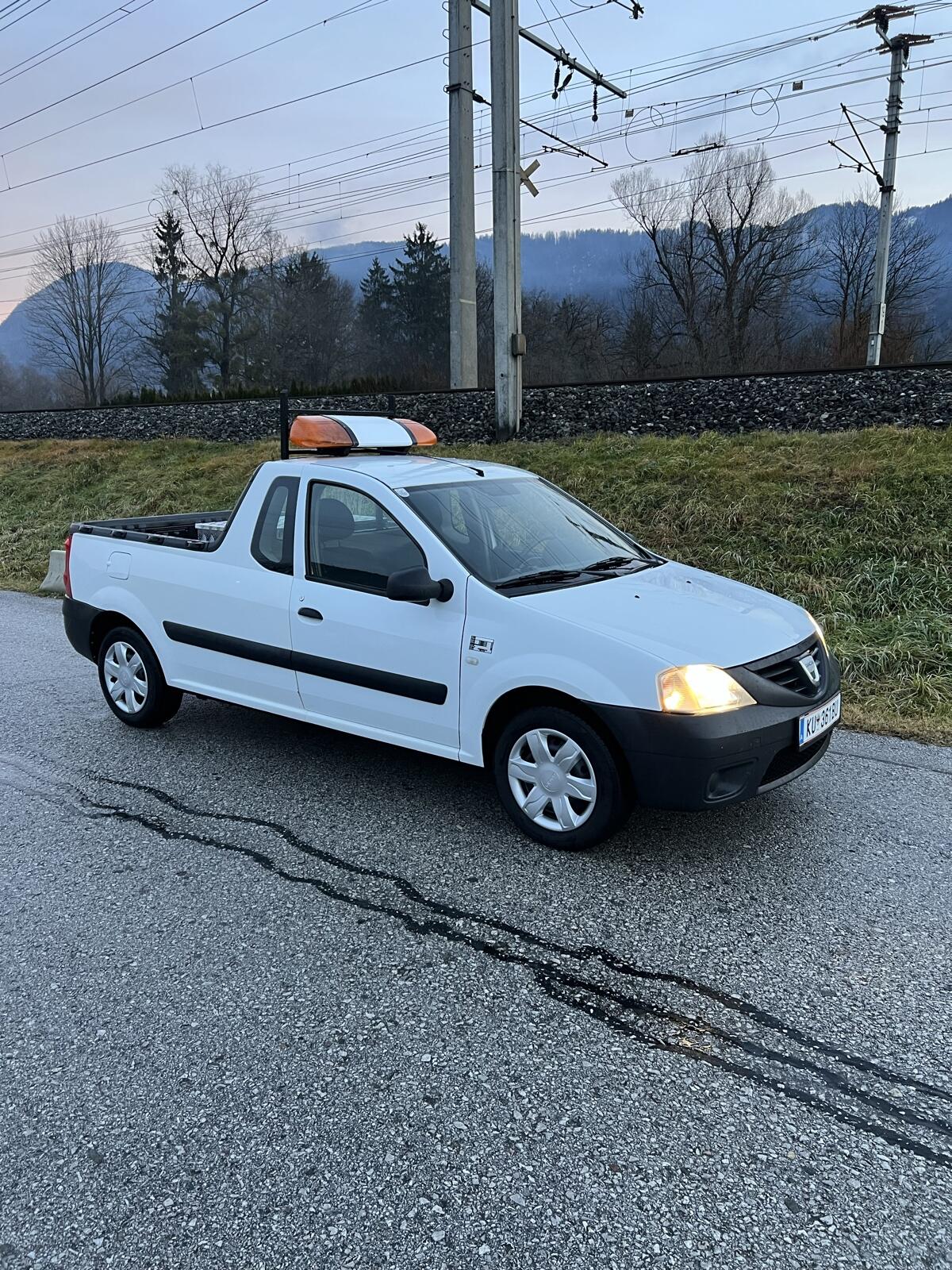 Dacia Pick-up 3