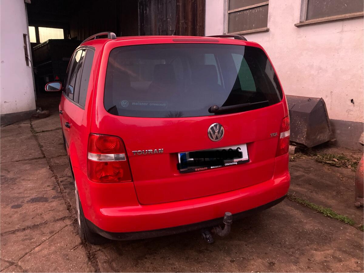 VW Touran 2