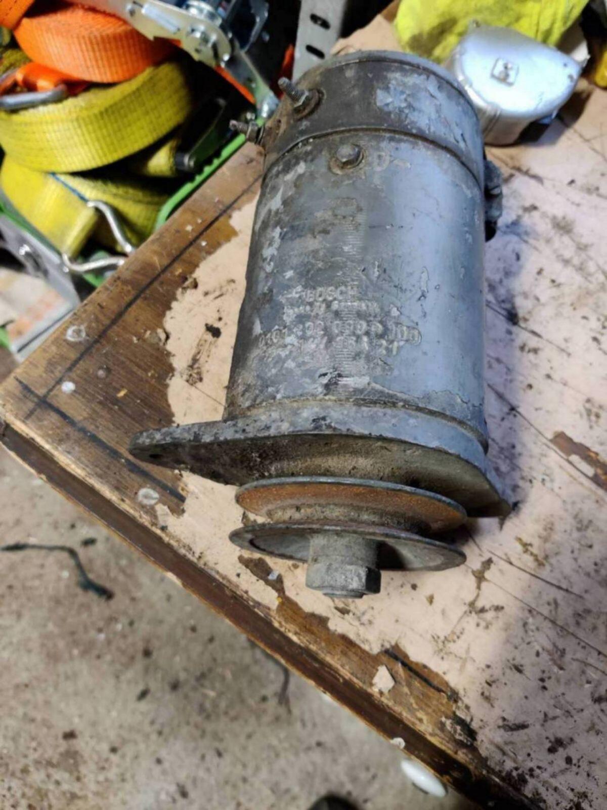 Gleichstrom-Lichtmaschine Bosch 1