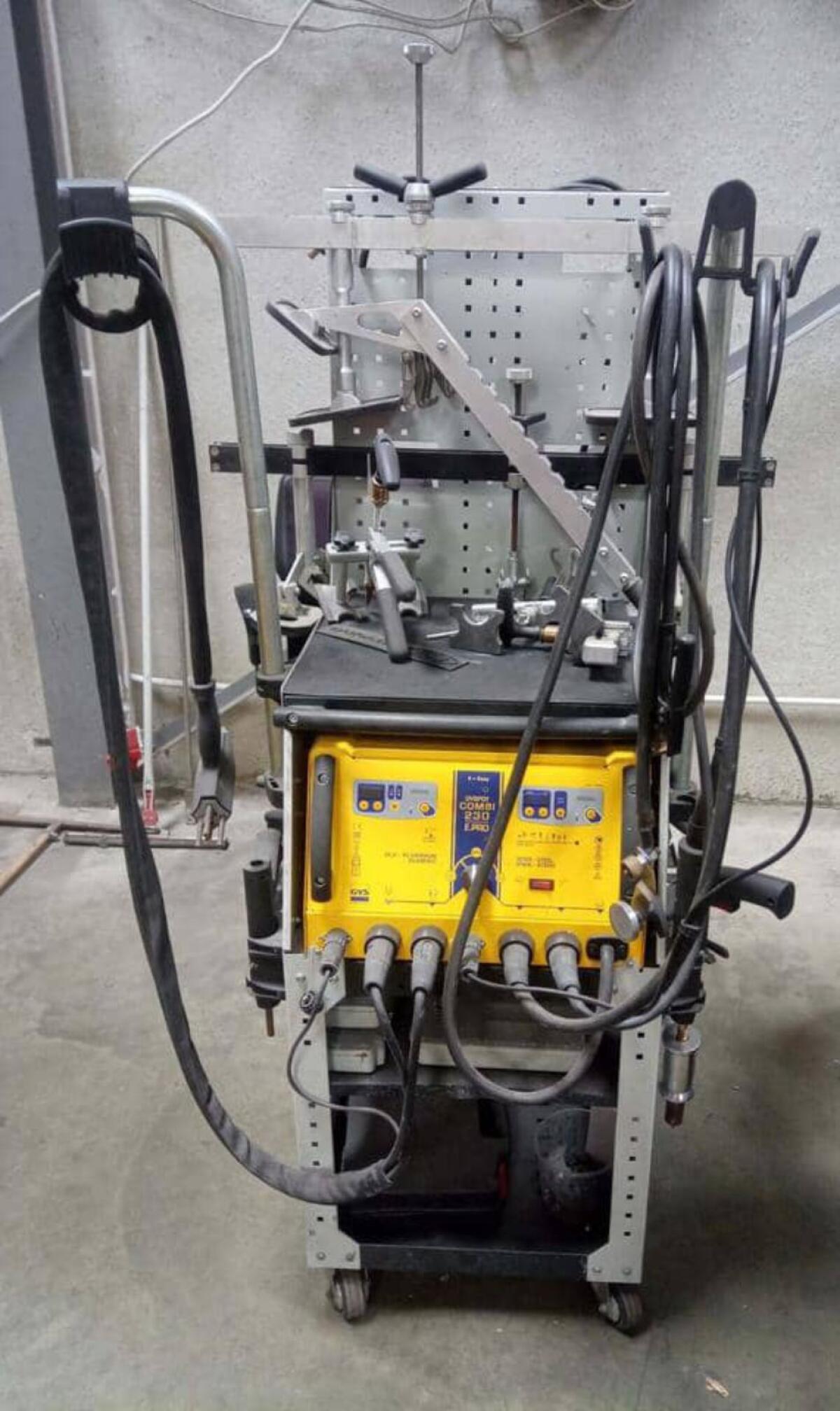 GYS Profispotter Combi 230 E.Pro für Karosserie - Alu & Blech 1