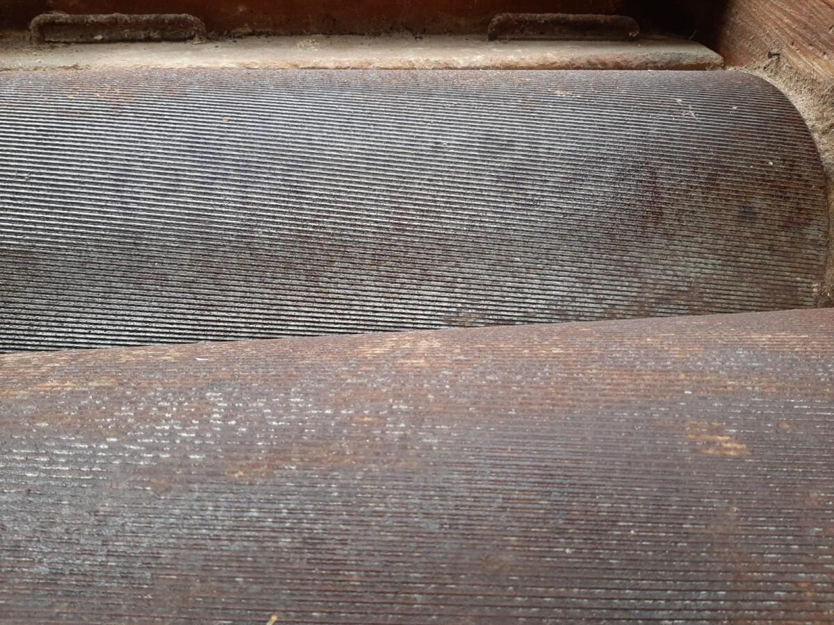 Getreidequetsche, antiker Walzenstuhl, Mühle 2