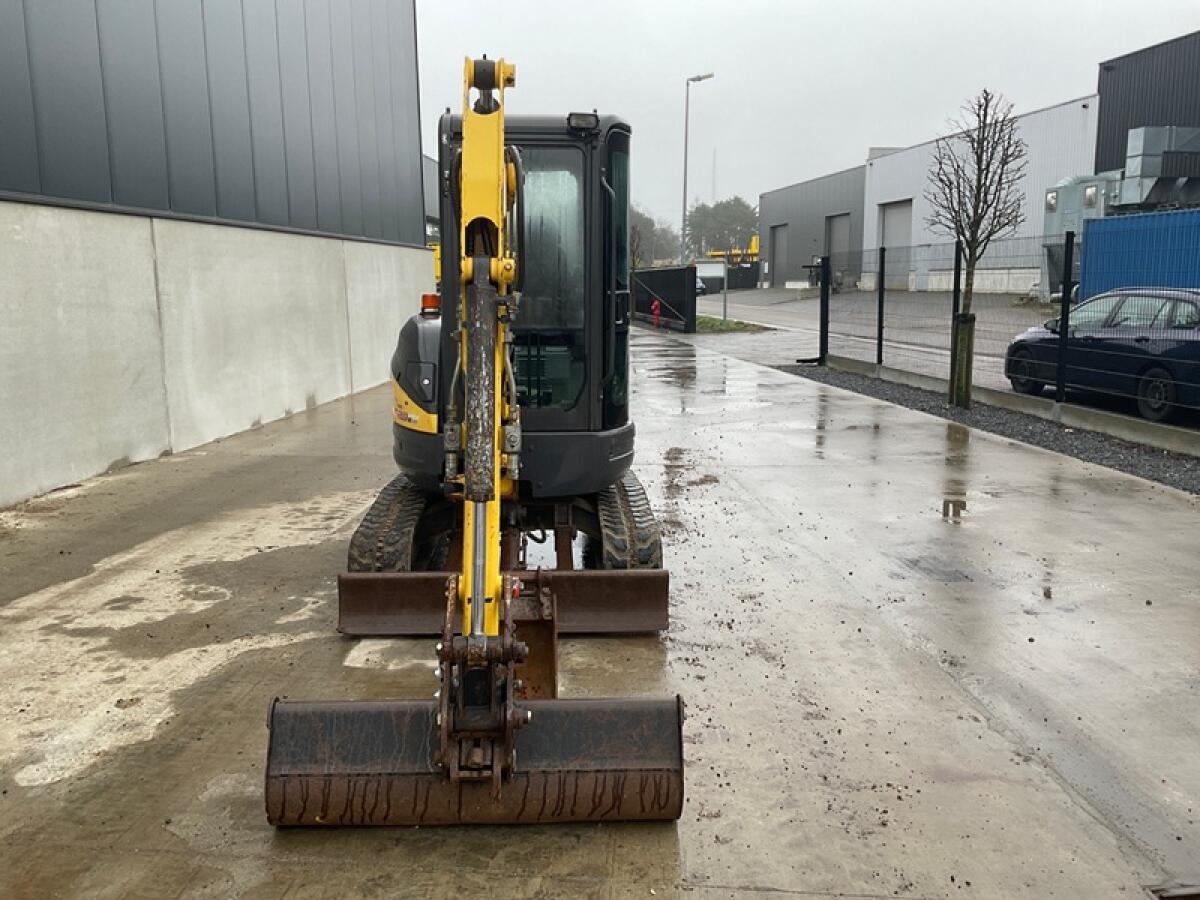 New Holland E29BSR 2