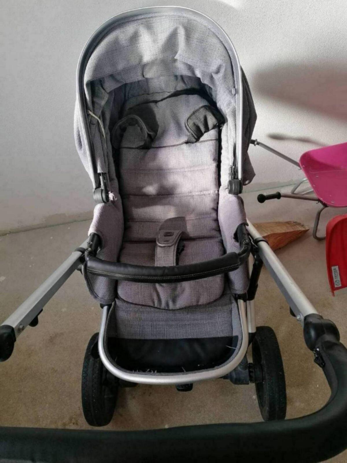 Moon Kinderwagen Nuova 2