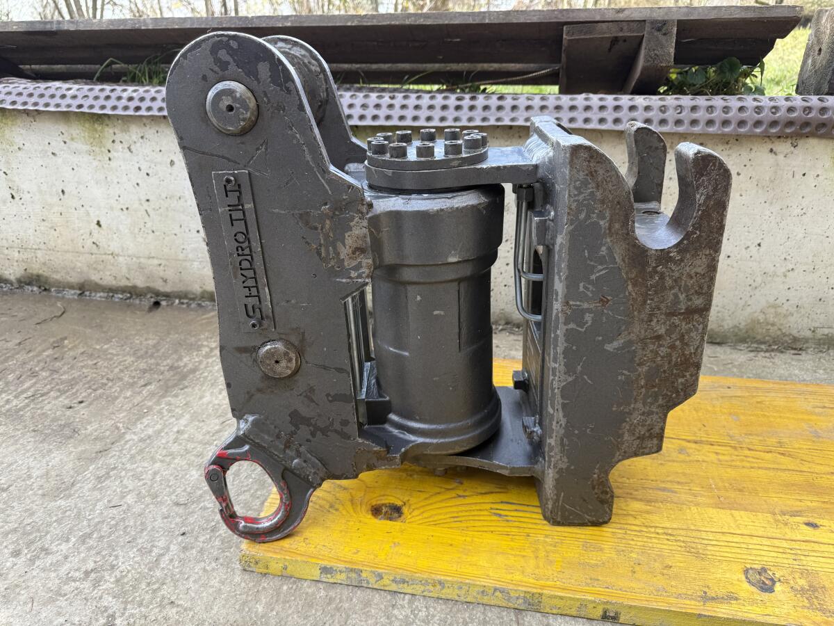Powertilt mit hydr. Schnellwechsler 4,5t-6t 1