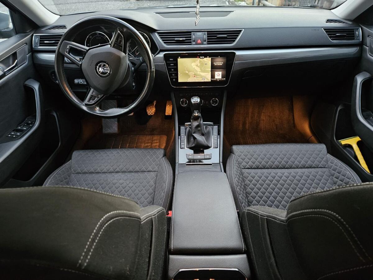 Skoda Superb Combi 4x4 3