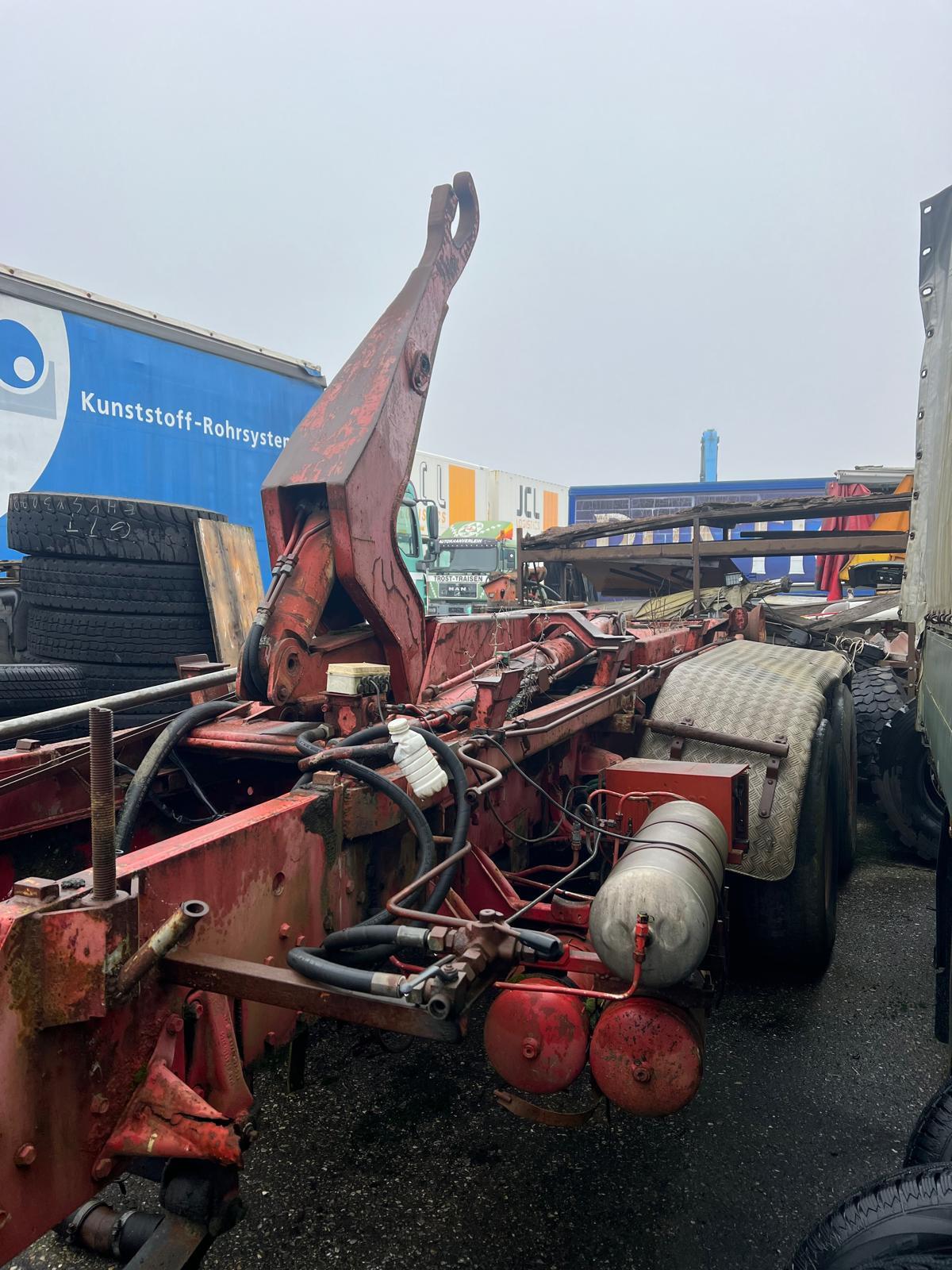 Lkw Abrollkipper Fahrgestell 2