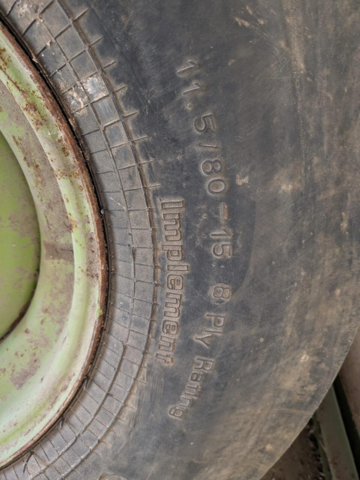 Reifen für/von Stoll V50 1