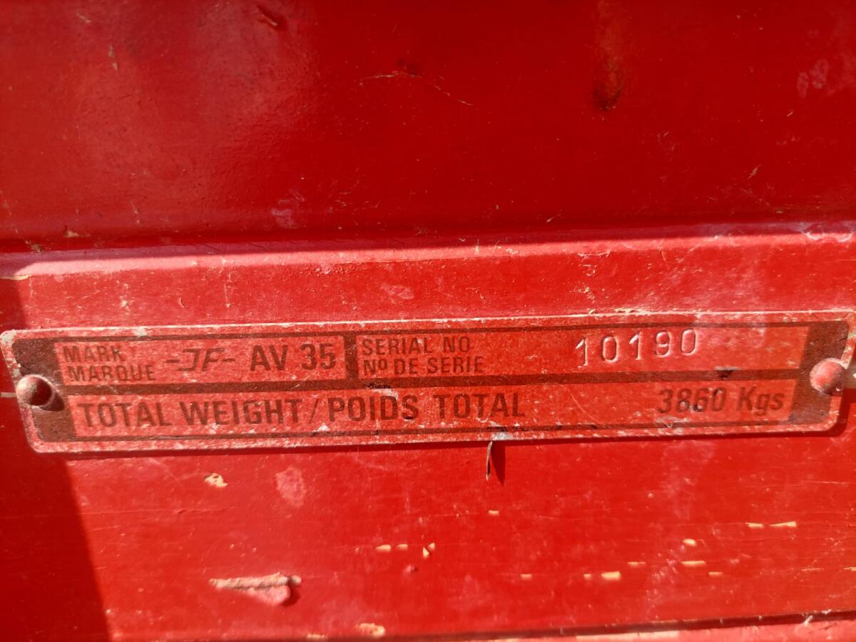 JF AV 35 Miststreuer 3