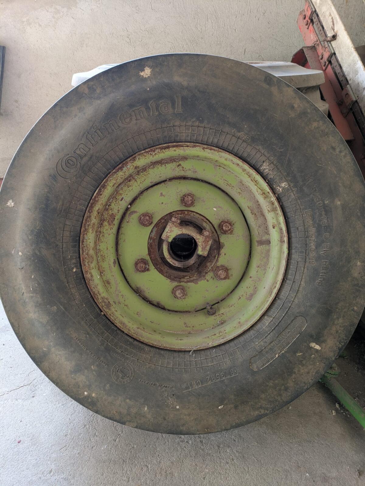 Reifen für/von Stoll V50 3