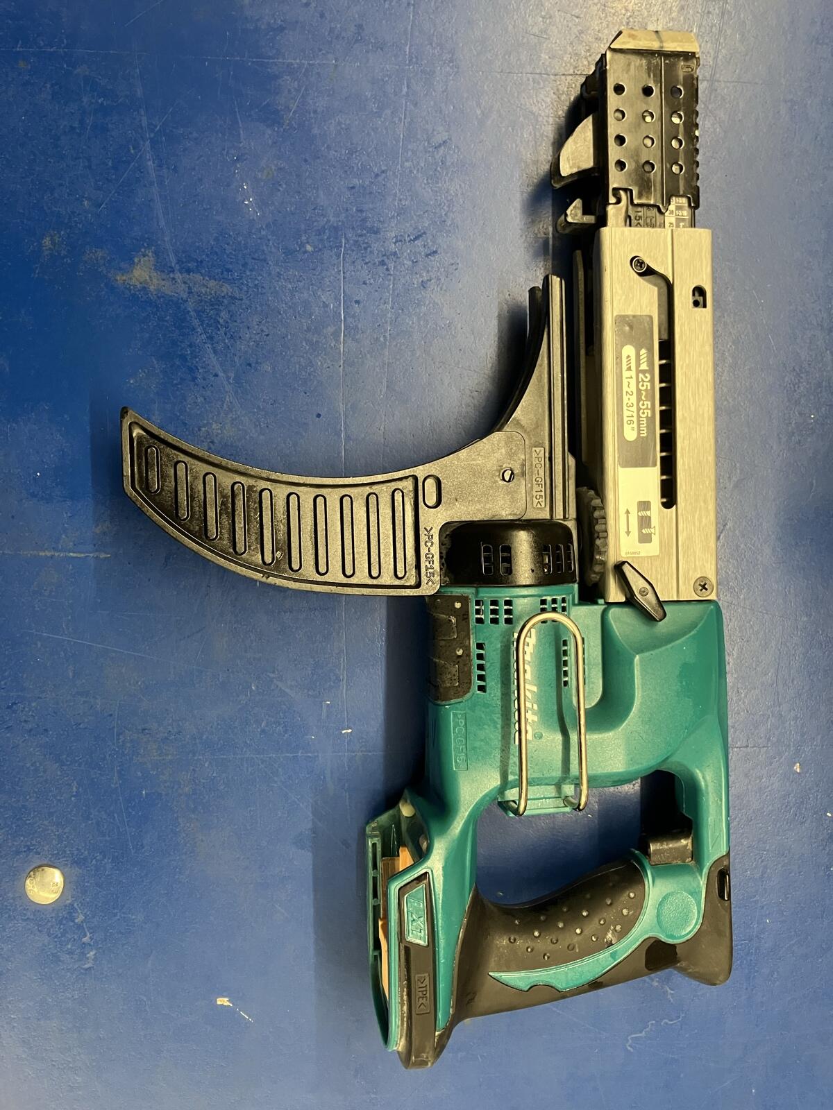 Trockenbauschrauber Makita DFR550Z 2