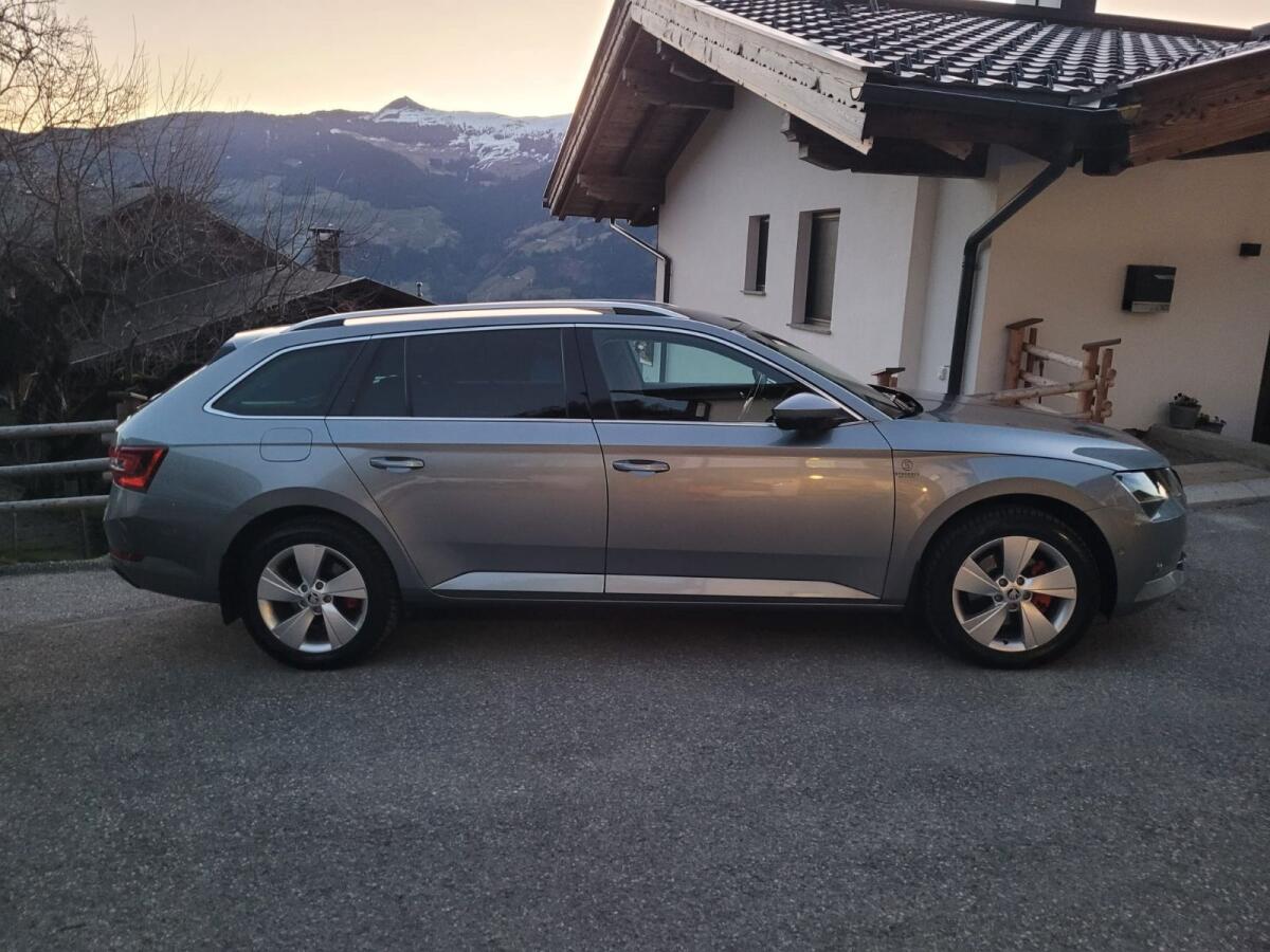 Skoda Superb Combi 4x4 2