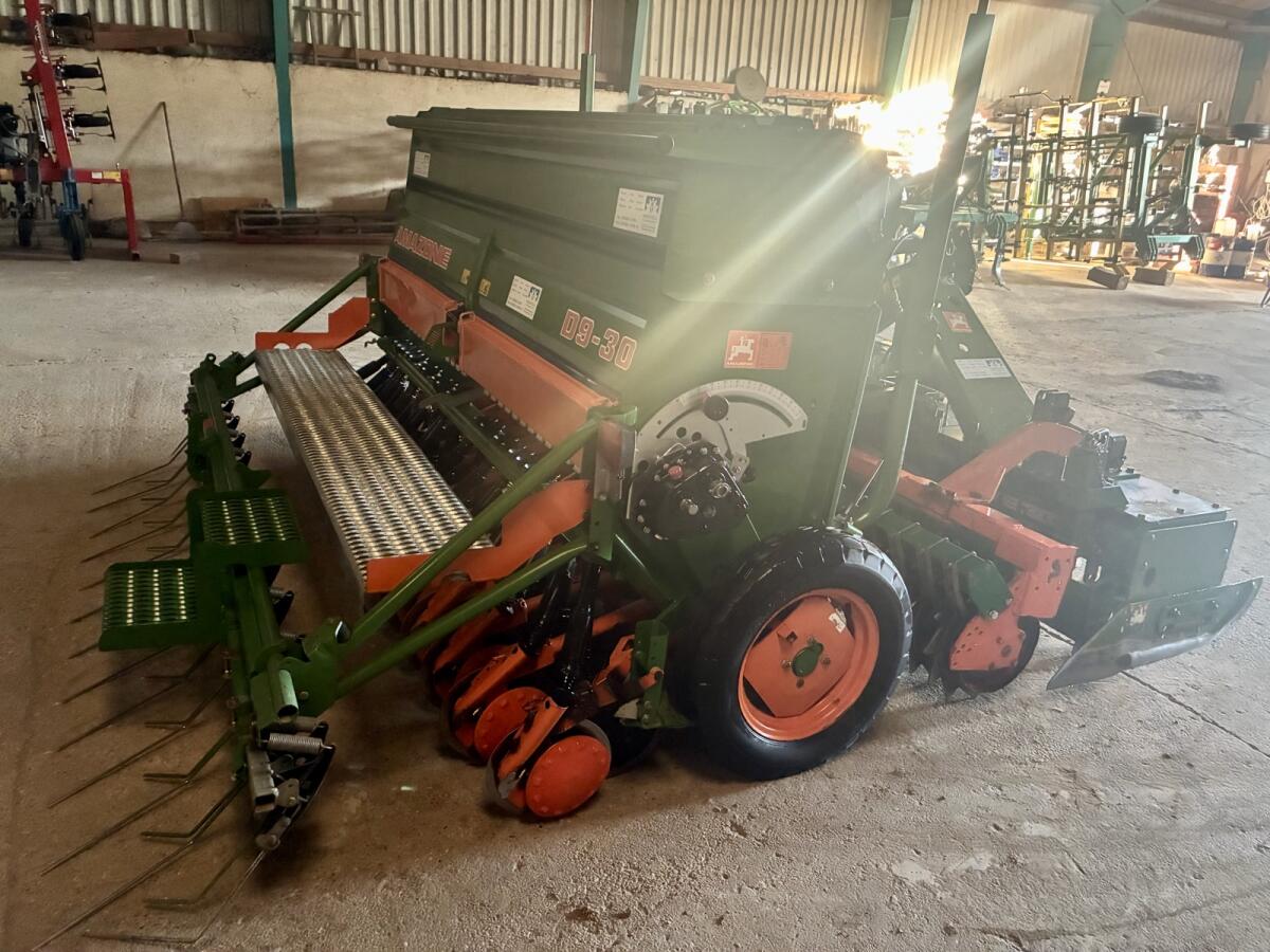 Amazone KE303, Amazone D9 Super 2