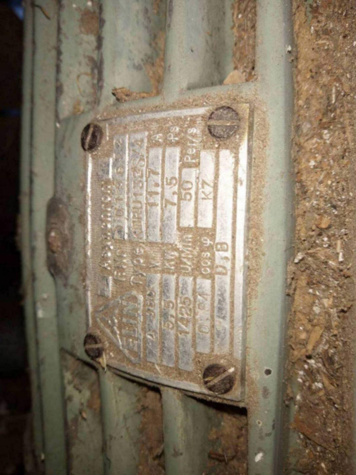 Drehstrommotor mit Stern-Dreieck-Schalter 2