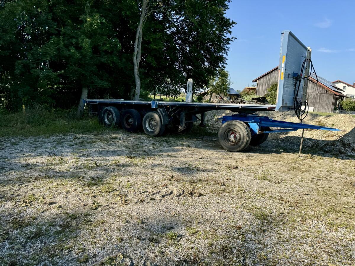 Ballenwagen Strohwagen Anhänger Plattform Heu Stroh 2