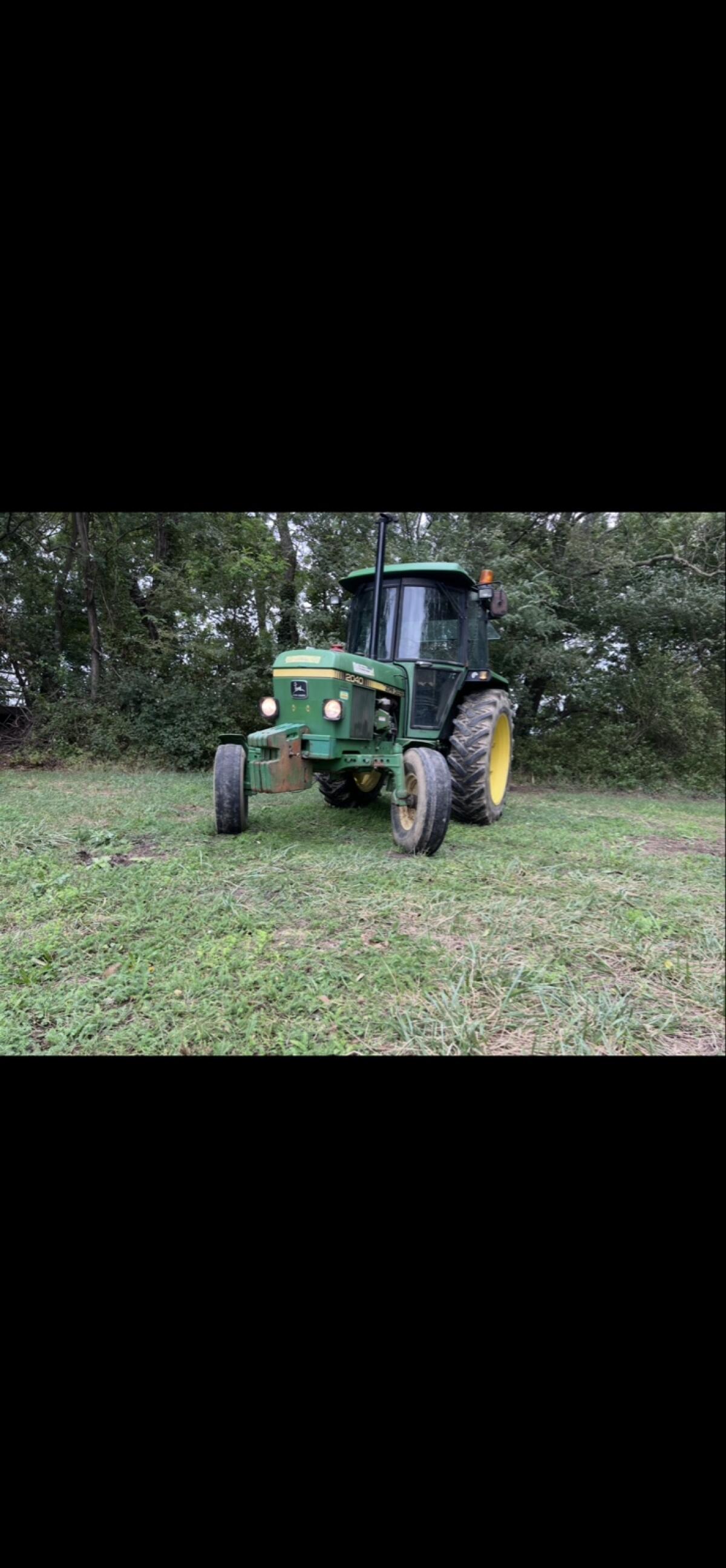John Deere 2040 2