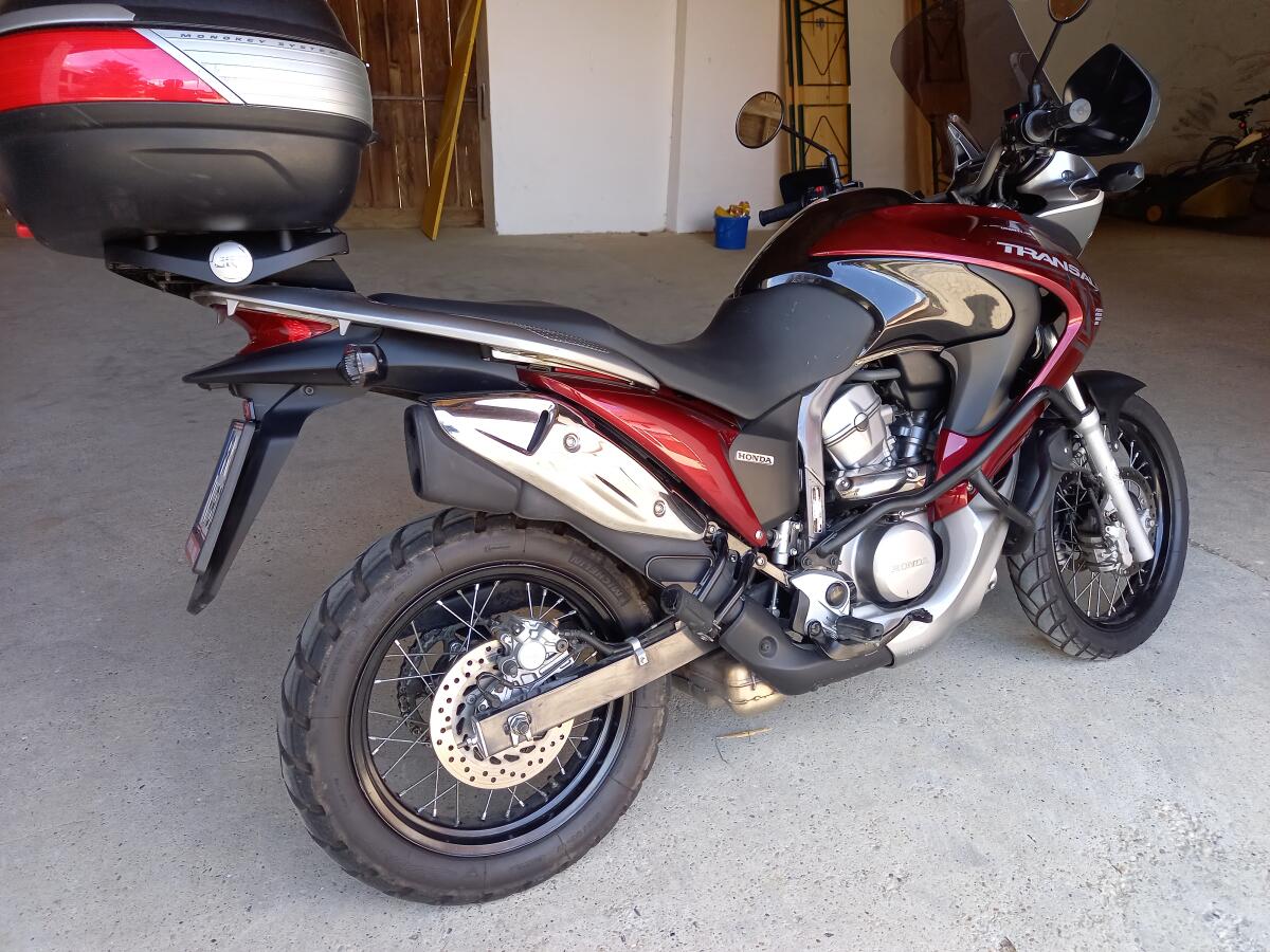 Honda Transalp 700 1