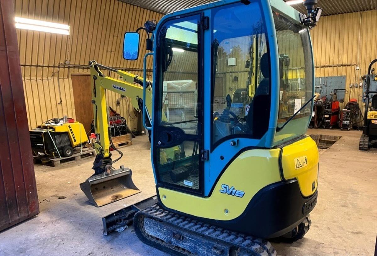 Yanmar SV18 Bagger 1