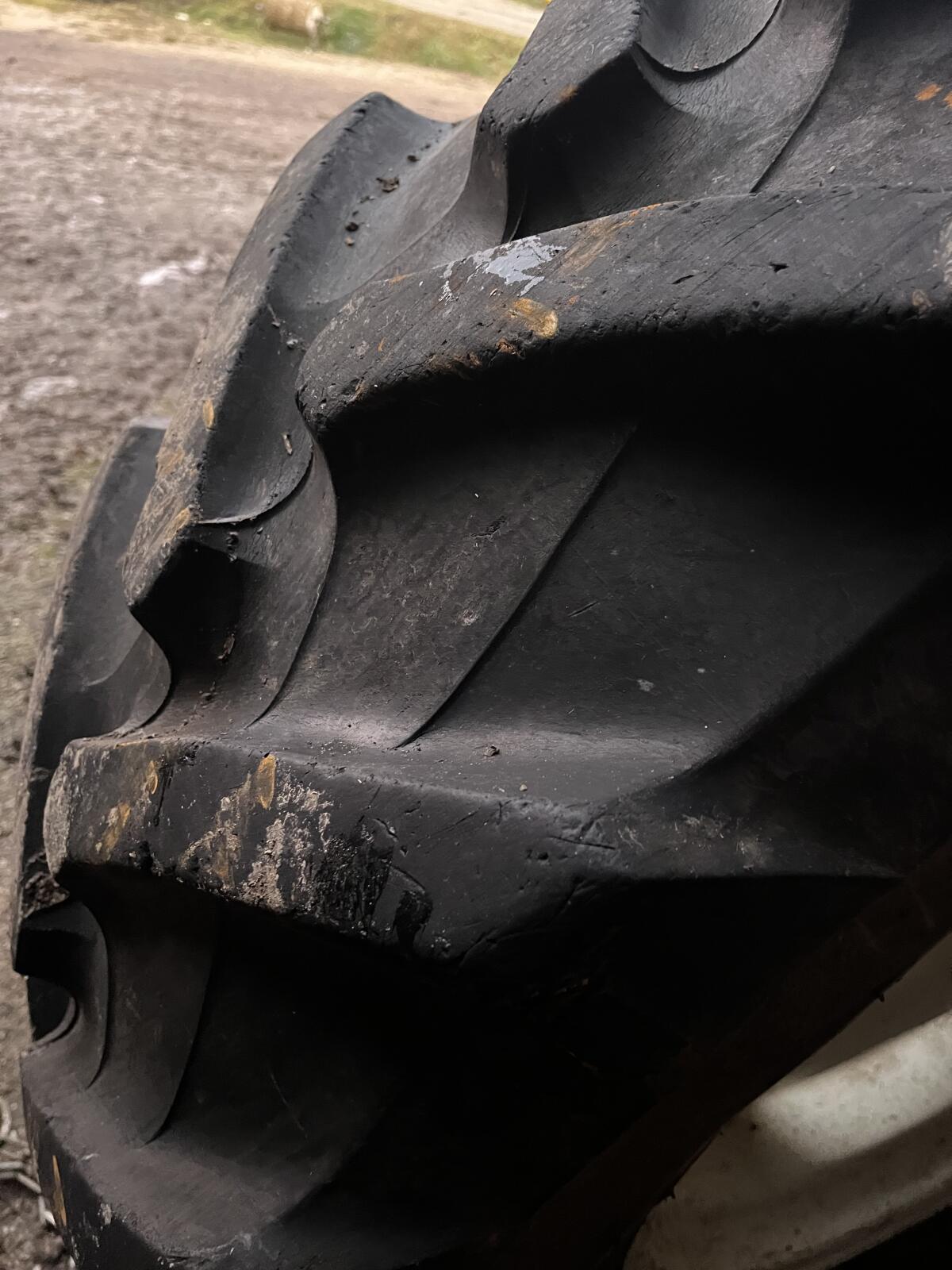 Kompletträder 480/70R30 zu Steyr 1