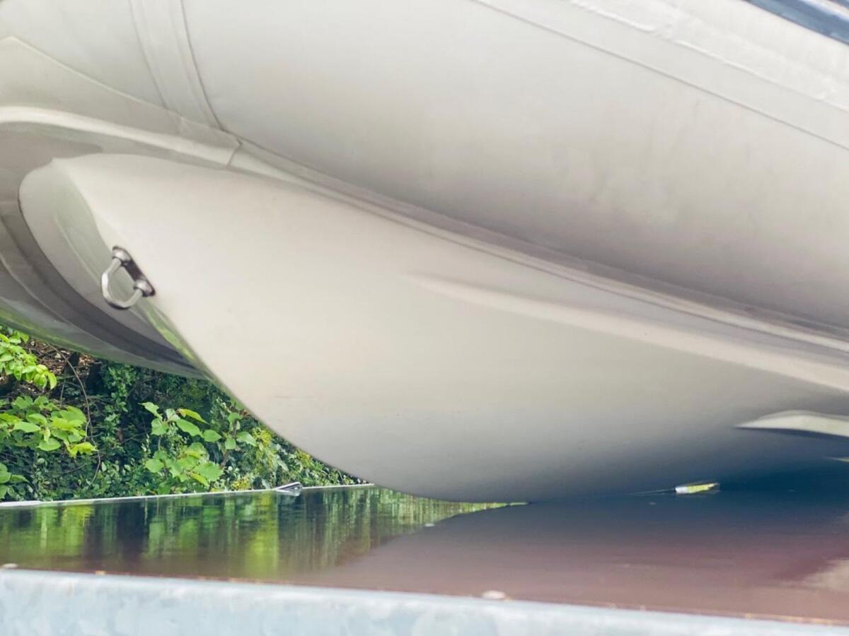 Schlauchboot RIB240 Festrumpfboden, Ruderboot, Fischerboot 3