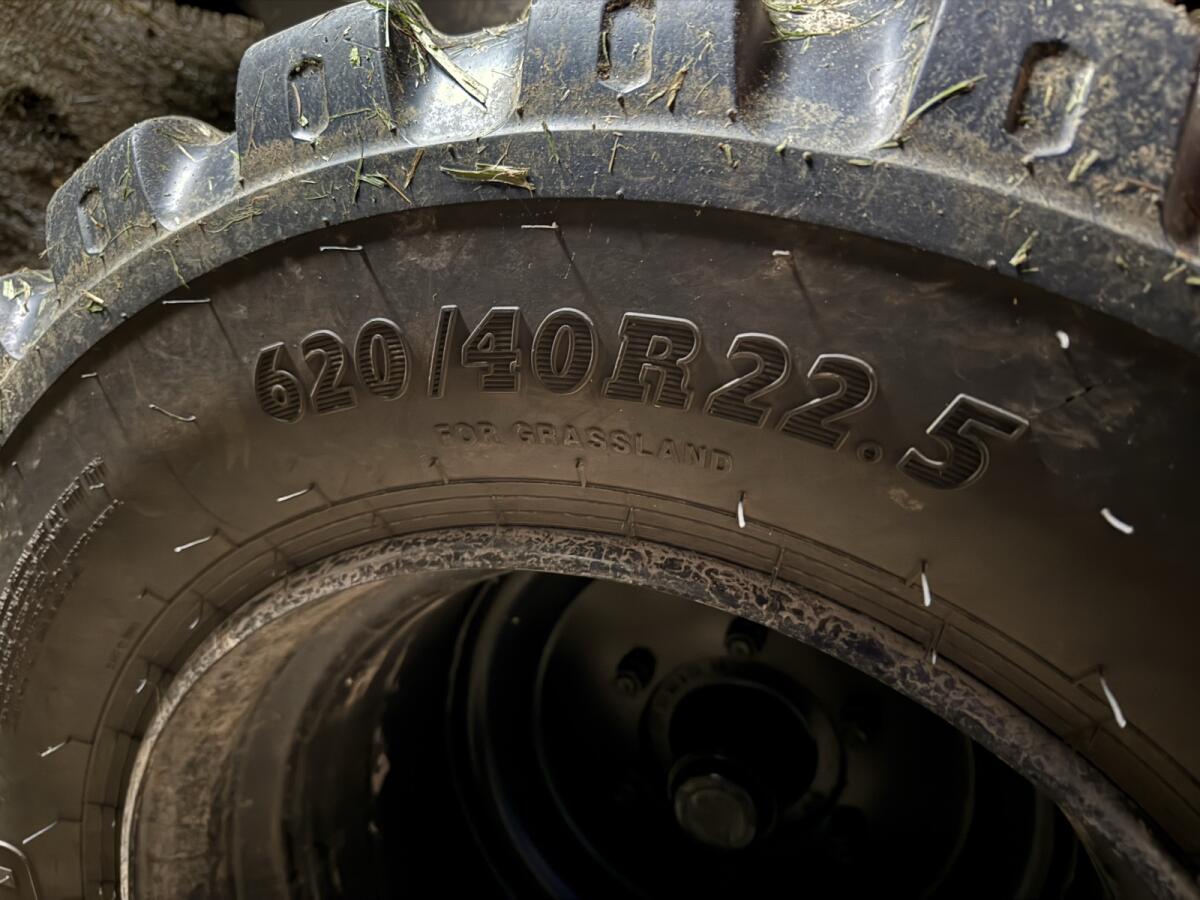 Rundballenpresse Claas Rollant 455 2